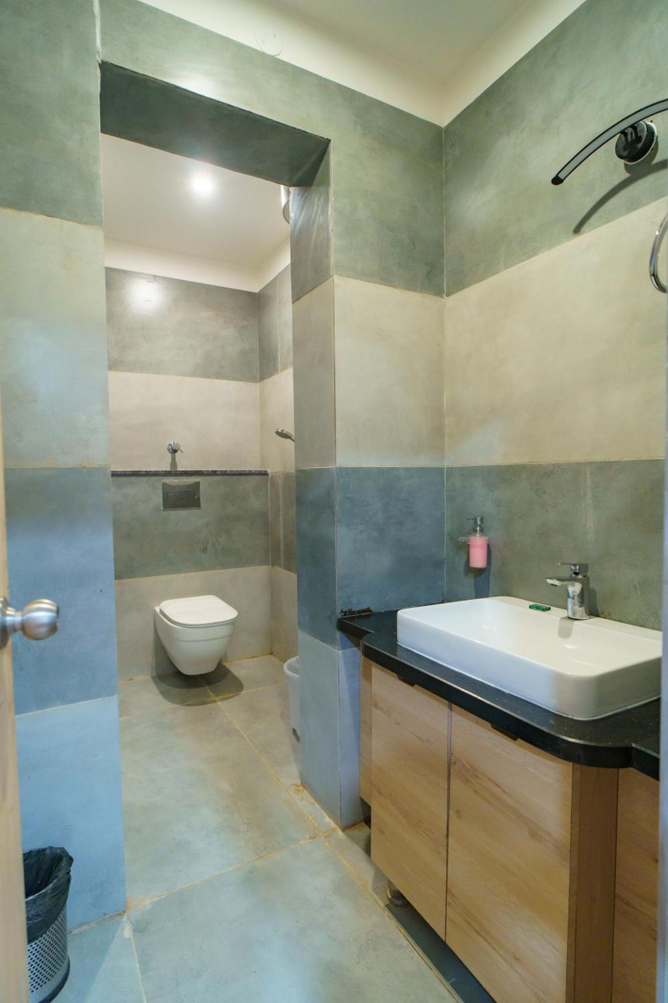 Satyabhama Inn Pathara Ngoại thất bức ảnh